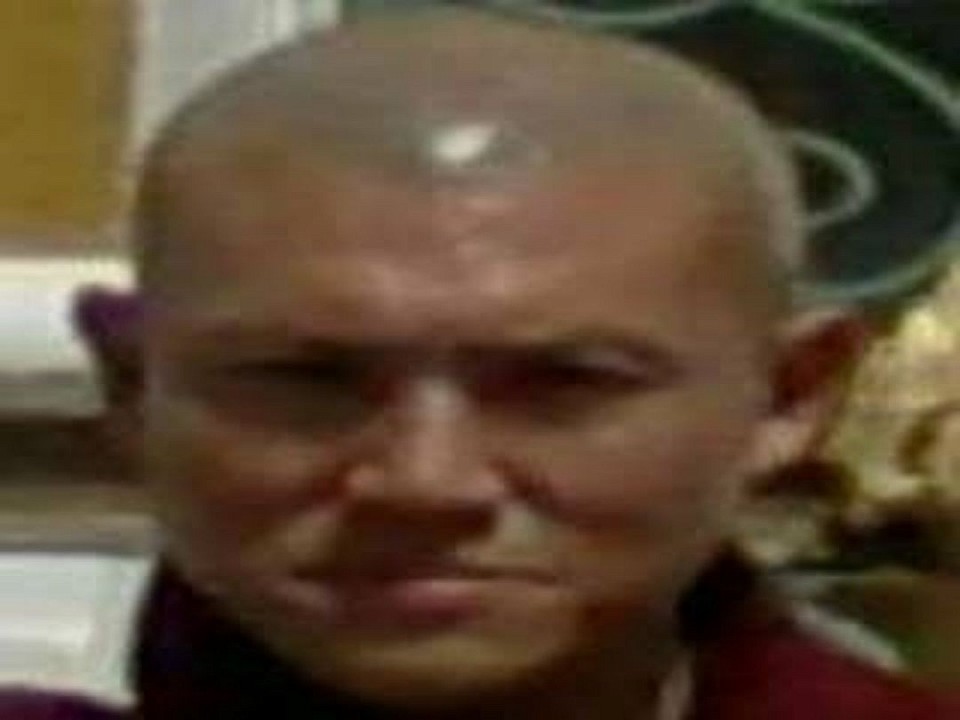 Ven. Dhammā Cāra in Shwe Bone Pwint Pagoda in Taunggyi (2013).