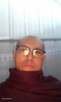 Ven. Dhammā Cāra in tiny house on Mount 41 (December 20, 2024)